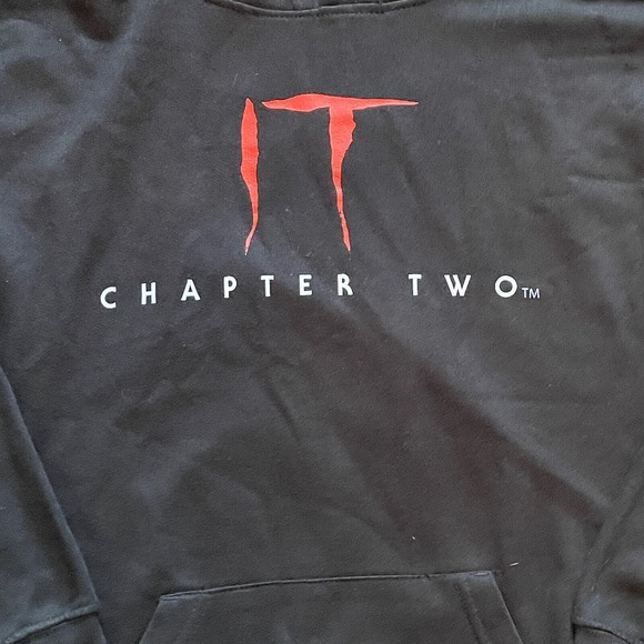 IT Chapter Two “IT‎ Comes Back” Clown Horror Graphic Hoodie Size Small - Picture 2 of 6